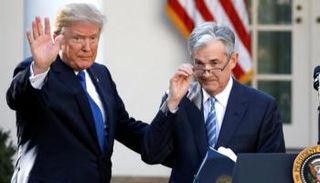 الرئيس الأمريكي ورئيس الفيدرالي 