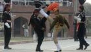 الوجع الثقافي بين الهند وباكستان.. كيف تبني الأرواح جسرا فوق نهر الحروب؟