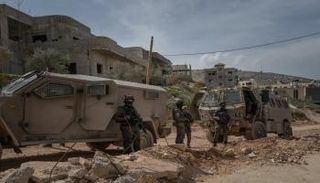 جنود إسرائيليون في الضفة الغربية