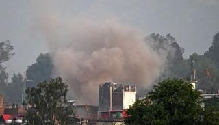 تصاعد الدخان جراء ضربات في الهند