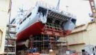 صناعة السفن والقوارب في الإمارات.. من مجد الأجداد إلى الريادة العالمية