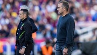 هانز فليك في كلاسيكو برشلونة وريال مدريد