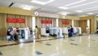 «طيران الإمارات» تحلق نحو رقم قياسي.. 2.8 مليون حقيبة شهريا في أكثر أعوامها ازدحاما