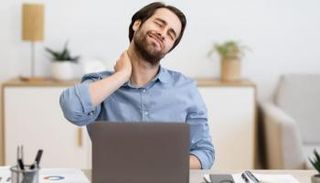 الجلوس الطويل أحد أخطر الممارسات اليومية