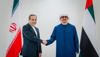 الشيخ عبدالله بن زايد آل نهيان مع وزير الخارجية الإيراني