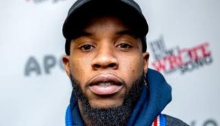 طعن مغني الراب توري لينز داخل السجن