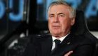 أول قرار.. أنشيلوتي يعيد نجم مانشستر يونايتد إلى البرازيل