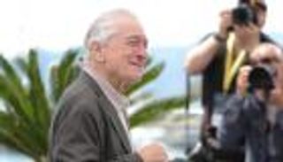 مهرجان كان السينمائي 2025.. جلسة تصوير لروبرت دي نيرو قبل تكريمه