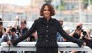 مهرجان كان السينمائي.. هالي بيري تُضطر لتغيير زيّها بسبب قواعد جديدة