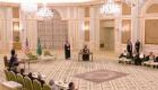 ولي العهد السعودي والرئيس الأمريكي يوقعان وثيقة الشراكة الاقتصادية الاستراتيجية