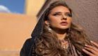 رقصة نيللي كريم في أسبوع القفطان المغربي تتصدر التريند (فيديو)