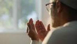 أدعية مطمئنة عند حدوث الزلزال والكوارث الطبيعية.. هذا ما يردده الناس