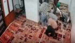 فيديو مشاجرة داخل مسجد السلام بالقاهرة يثير الغضب.. والداخلية تكشف التفاصيل