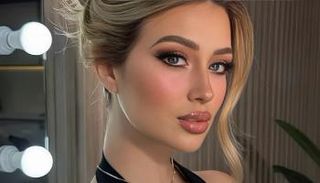 المؤثرة المكسيكية فاليريا ماركيز