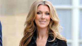 النجمة الكندية سيلين ديون