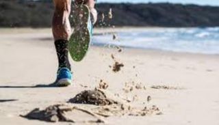 ممارسة الجري على الرمال بانتظام يؤدي إلى تغييرات إيجابية في كيمياء الدماغ