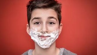 جامعة كوين ماري تجري تجربة لتحفيز البلوغ باستخدام الجونادوتروبين