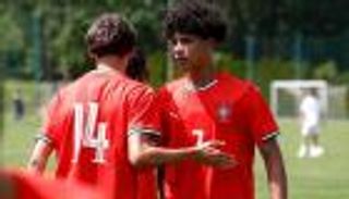 هل يلعب كريستيانو جونيور لمنتخب آخر غير البرتغال؟