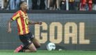 مُفاجأة بيتكوفيتش؟.. خليفة عطال مطلوب في 3 دول أوروبية