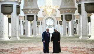 ولي عهد أبوظبي والرئيس ترامب في جامع الشيخ زايد