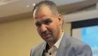 الجزائر تودّع سفيان فيلاوين.. الطبيب الذي بكى مرضاه وبكته البلاد