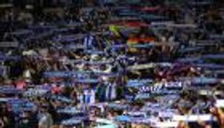 حادث دهس في محيط ملعب ديربي برشلونة وإسبانيول (فيديو)