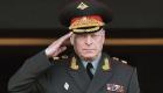 قبل محادثات إسطنبول.. بوتين يعزل قائد القوات البرية 