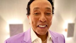 المغني سموكي روبنسون