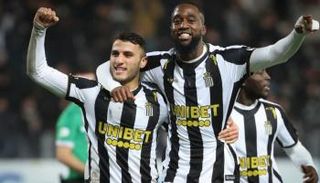 تيطراوي لاعب شارلروا