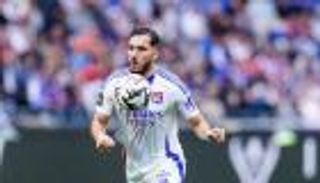 فاته قطار باريس.. إعلان مرتقب يرسم مستقبل ريان شرقي