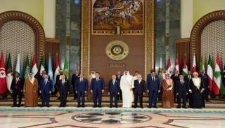 القادة العرب في قمة بغداد