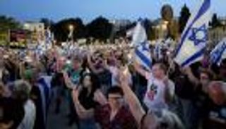 مفاوضات هدنة غزة تقسّم الإسرائيليين.. اشتباكات ونتنياهو في مرمى النيران