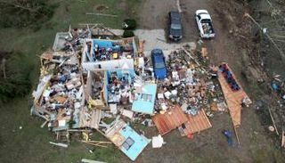 آثار عاصفة ميزوري