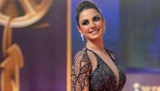 الفنانة درة