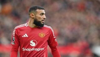 نصير مزراوي لاعب مانشستر يونايتد
