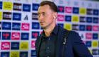 بعد أنباء الإقالة.. الأهلي السعودي يحسم مستقبل ماتياس يايسله