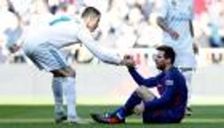 الأفضل في تاريخ كرة القدم.. ميسي على القمة ومركز صادم لكريستيانو