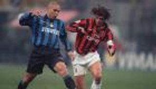 لثمانية عقود.. لماذا تقاسم ميلان وإنتر ملعب سان سيرو؟