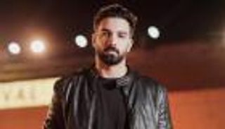13 يوما من الأمل والخوف.. فنان مصري يروي لحظات فقدان ابنه يونس