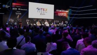 الإمارات تشارك في 