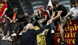 رانييري مع جماهير روما