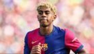 الرقم 10.. هدية تاريخية تنتظر لامين يامال