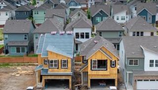 مساكن تحت الإنشاء في ولاية تكساس الأمريكية