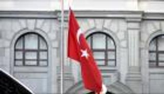 بسبب «هدية مهينة».. عارضة أزياء تركية تطلب الطلاق وتعويضا ماليا