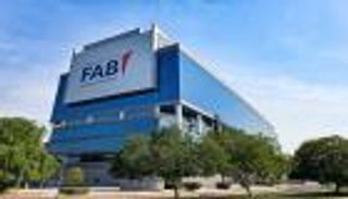 «أبوظبي الأول» يقود الابتكار المالي ببطاقات افتراضية متقدمة