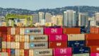 صناعة الشحن تتقلب.. بين مدّ الحرب التجارية وجزر التعاون