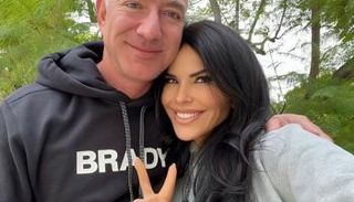 جيف بيزوس و لورين سانشيز