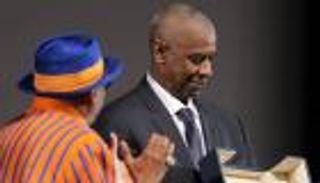 مفاجأة.. دينزل واشنطن يتلقى السعفة الذهبية في مهرجان كان