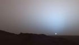 غروب شمسي ساحر من كوكب آخر.. كيف تبدو السماء من المريخ؟