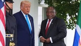الرئيس الأمريكي دونالد ترامب ورئيس جنوب أفريقيا سيريل رامابوزا